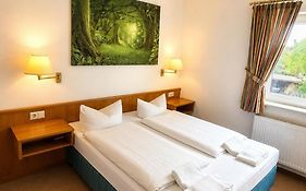 Hotel Alsterquelle 24H Check-In, Free Parking And Wifi